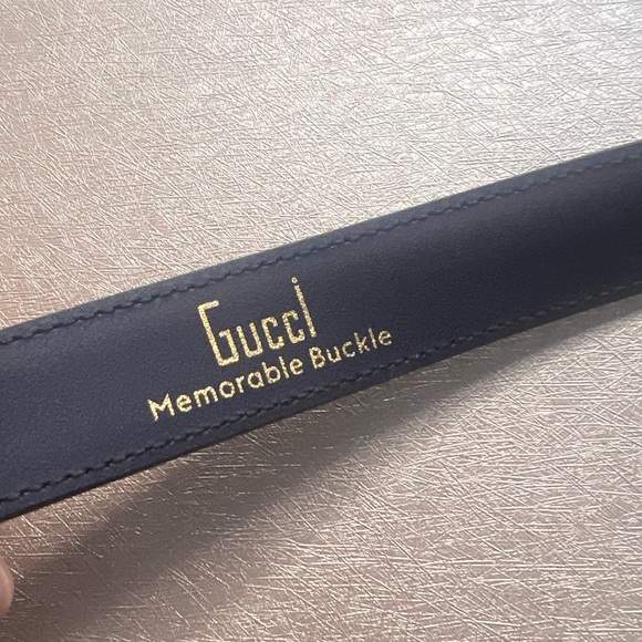 Gucci NWOT navy blue size 95cm memorable buckle dustbag included - Picture 3 of 5